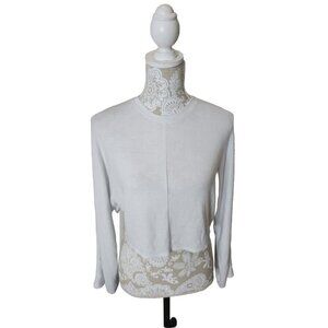 WILFRED FREE Top Aritzia Ivory Long Wide Flowy Sleeve Cropped Women's XS